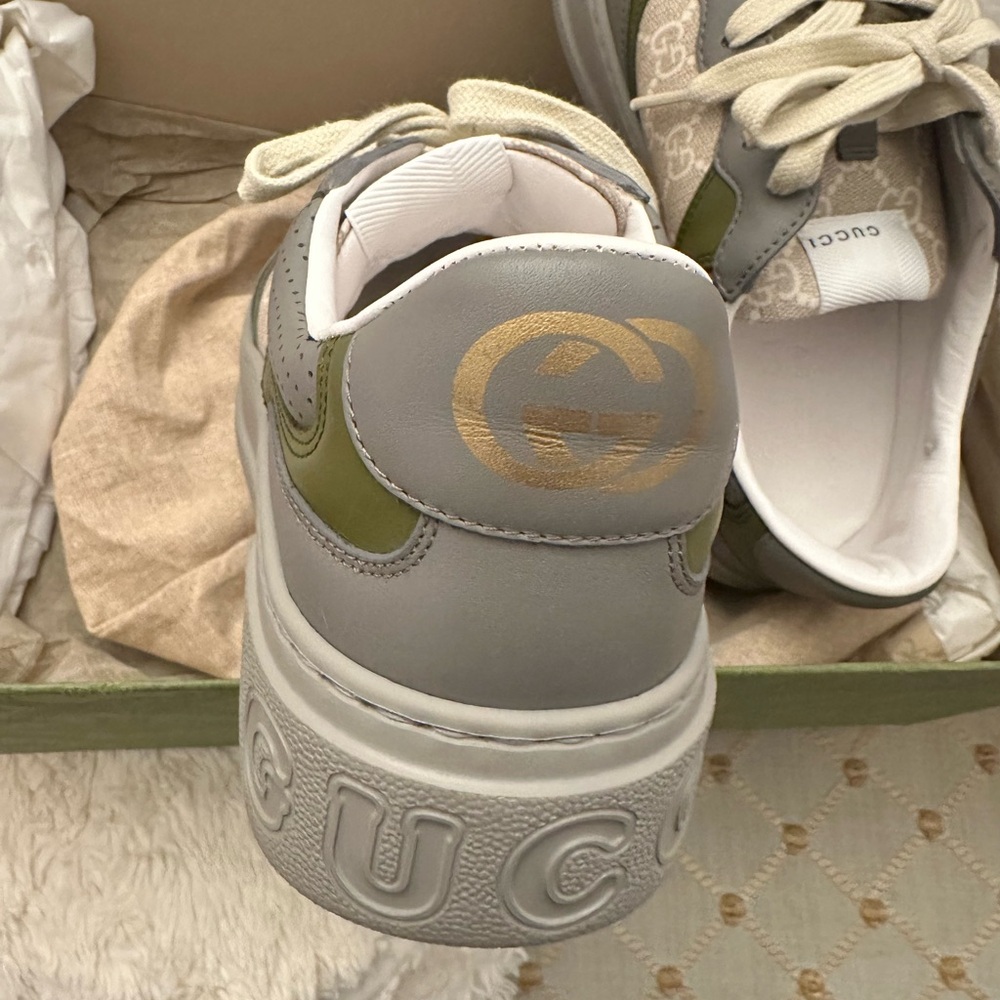 Gucci chunky leather Gg supreme canvas low top tennis shoes - Picture 15 of 16